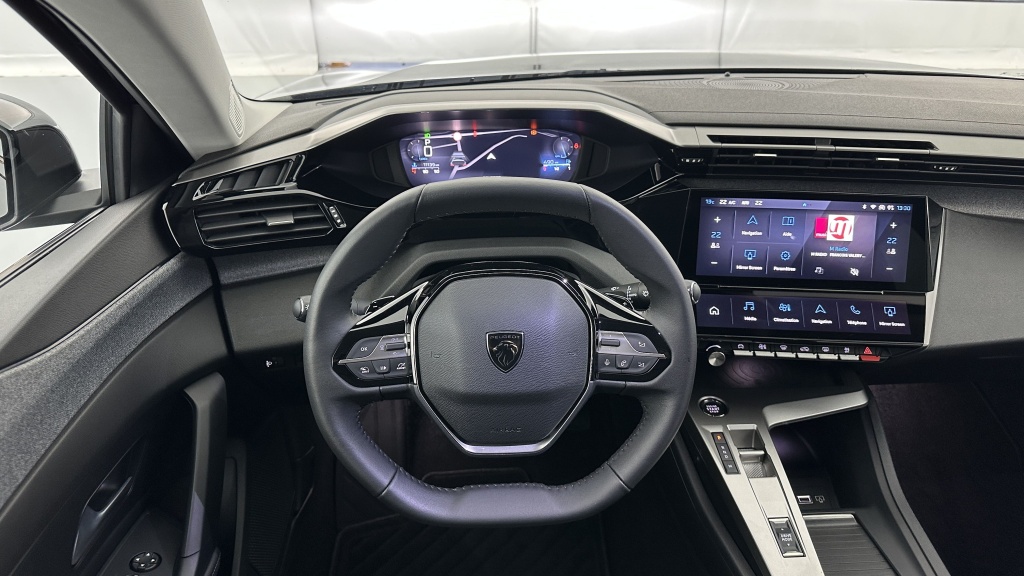 PEUGEOT 308 1.5 BlueHDi 130ch Allure EAT8 - ref: 8-GLI00011385 - Photo 14