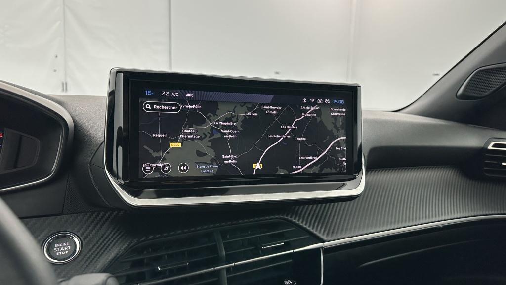 PEUGEOT 2008 1.2 PureTech 100ch Allure - ref: 8-GLI00012400 - Photo 19