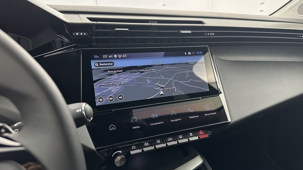 PEUGEOT 308 1.2 Hybrid 136ch Allure e-DCS6 - ref: 8-GLI00012401 - Photo 19