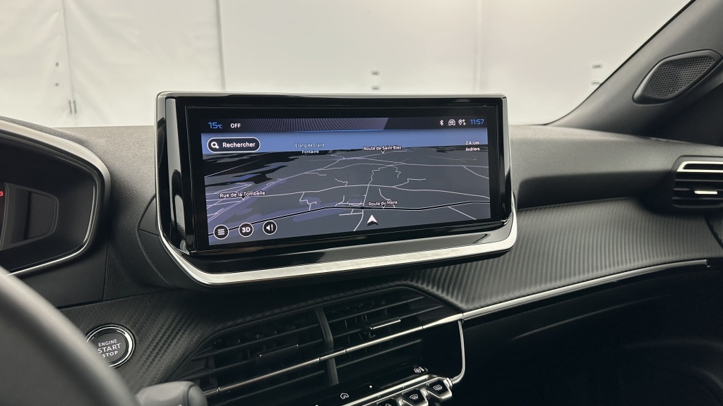 PEUGEOT 2008 II 1.2 Hybrid 145ch Allure e-DCS6 - ref: 8-GLI00012413 - Photo 19