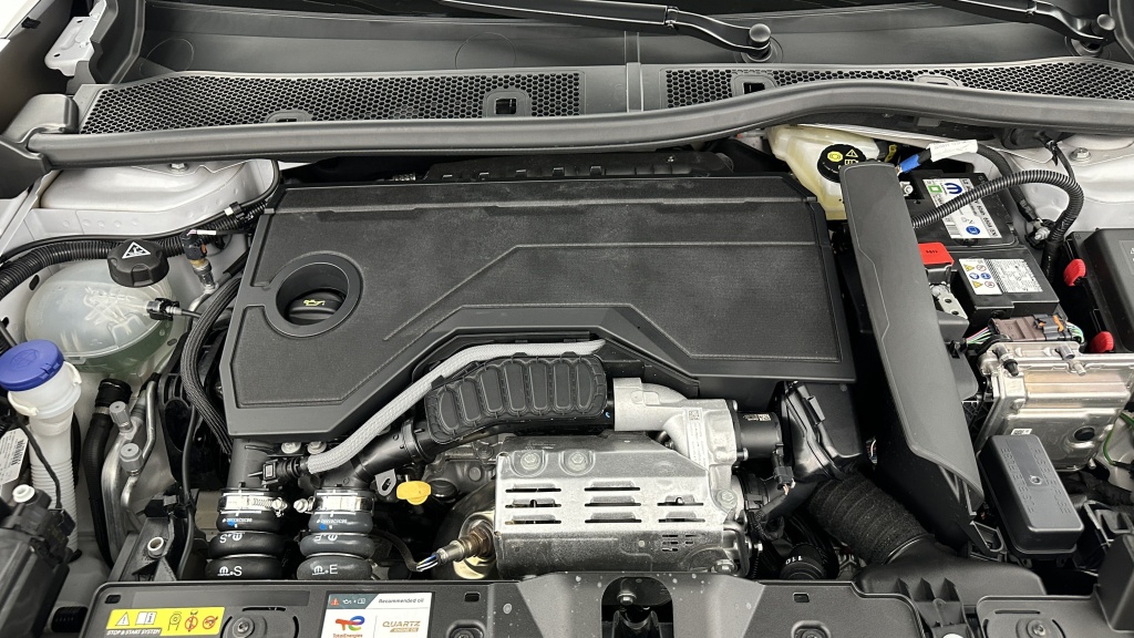 PEUGEOT 2008 II 1.2 Hybrid 145ch Allure e-DCS6 - ref: 8-GLI00012424 - Photo 11