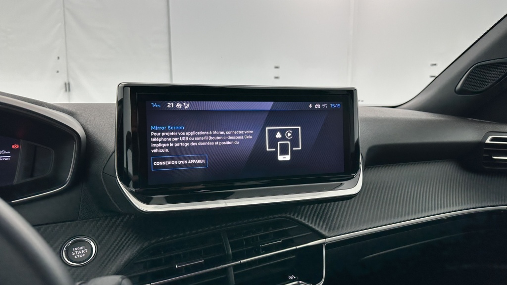 PEUGEOT 2008 II 1.2 Hybrid 145ch Allure e-DCS6 - ref: 8-GLI00012462 - Photo 20