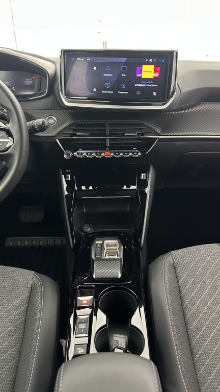 PEUGEOT 2008  II 1.2 Hybrid 145ch Allure e-DCS6 - ref: 8-GLI00012502 - Photo 16