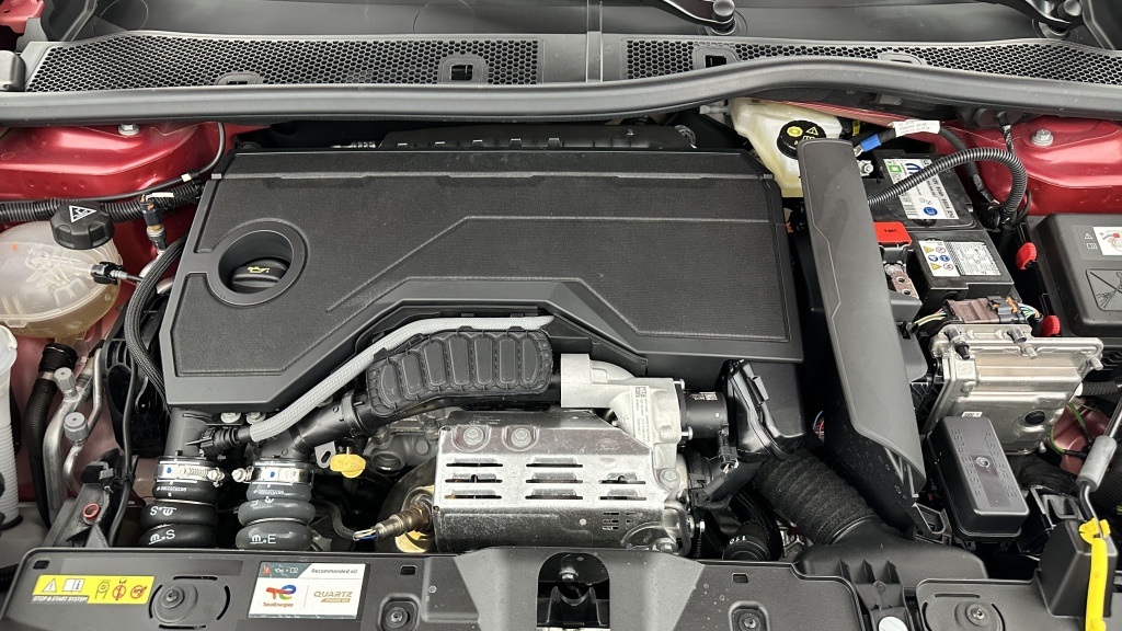 PEUGEOT 2008 II 1.2 Hybrid 145ch Allure e-DCS6  - ref: 8-GLI00012505 - Photo 11