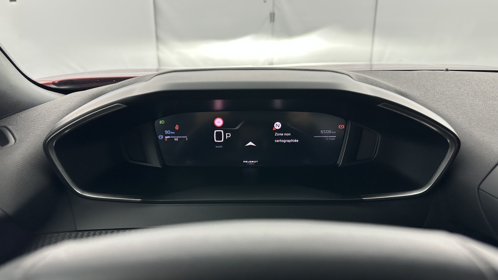 PEUGEOT 2008 II 1.2 Hybrid 145ch Allure e-DCS6  - ref: 8-GLI00012505 - Photo 15