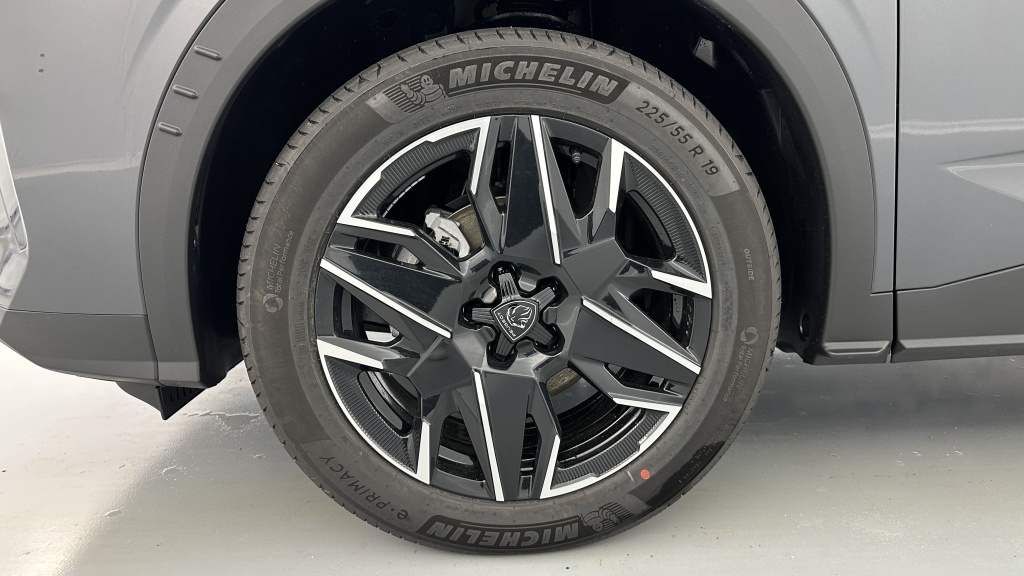 PEUGEOT 3008 1.2 Hybrid 145ch Allure e-DCS6 - ref: 8-GLI00012576 - Photo 12