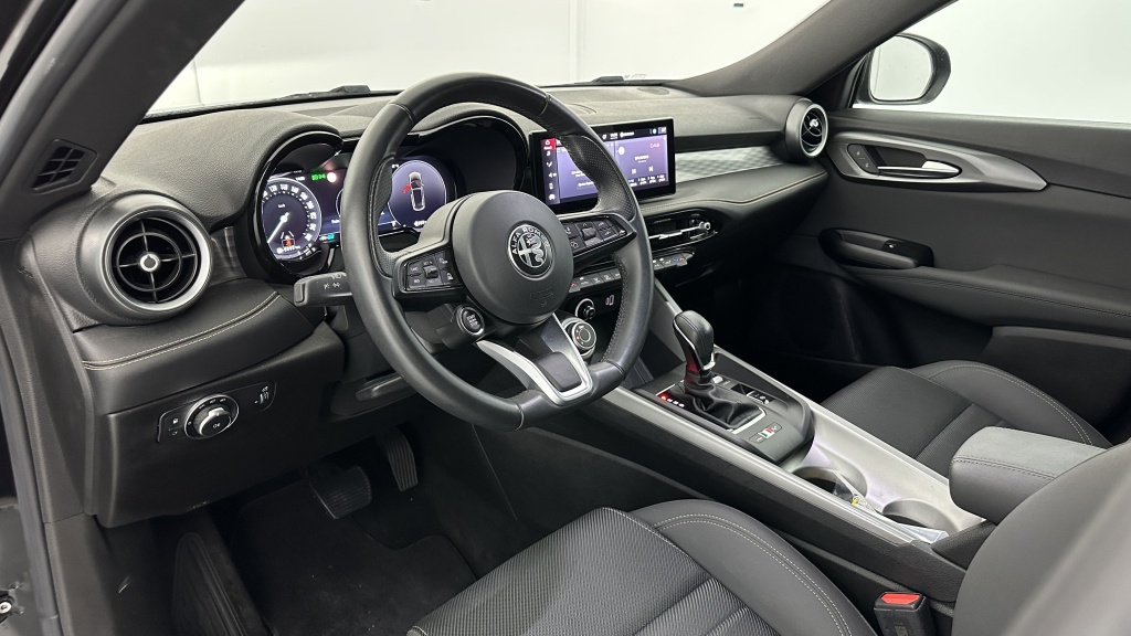 ALFA ROMEO Tonale 1.3 Hybride Rechargeable PHEV 280ch AT6 Ti - ref: 8-GLI00012646 - Photo 6