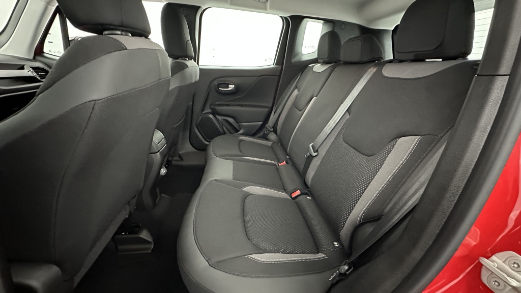 JEEP Renegade 1.5 Turbo T4 130ch Limited e-Hybrid BVR7 - ref: 8-GLI00015695 - Photo 9