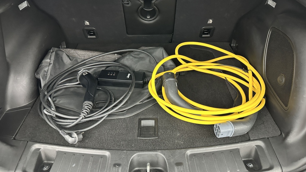 JEEP Compass II 1.3 Turbo T4 240ch PHEV 4xe S AT6 eAWD - ref: 8-GLI00015698 - Photo 10