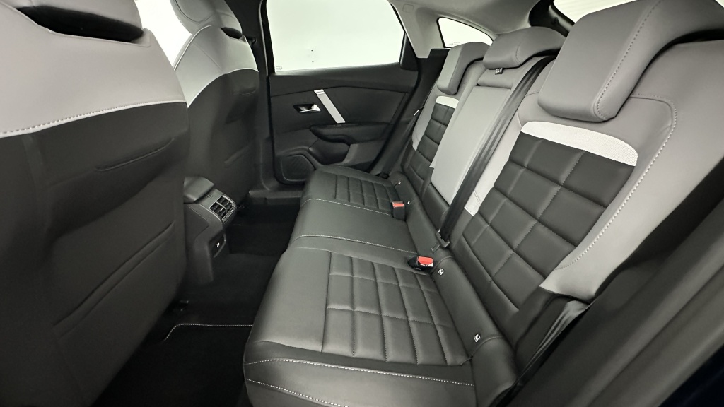 CITROEN C4 1.2 Hybride 136ch Max e-DCS6 - ref: 8-GLI00017392 - Photo 9