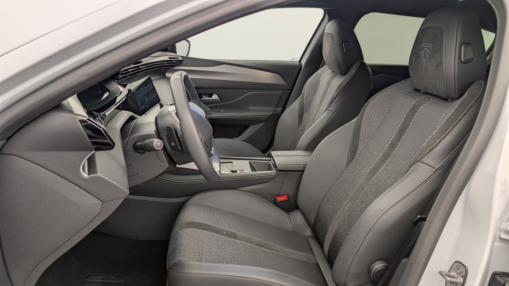 PEUGEOT 408 Hybrid 145 e-DCS6 GT - ref: 8-GLI00017406 - Photo 16