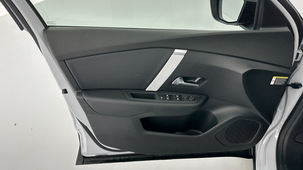 CITROEN C4 1.2 Hybride 145ch Max e-DCS6 - ref: 8-GLI00018728 - Photo 13