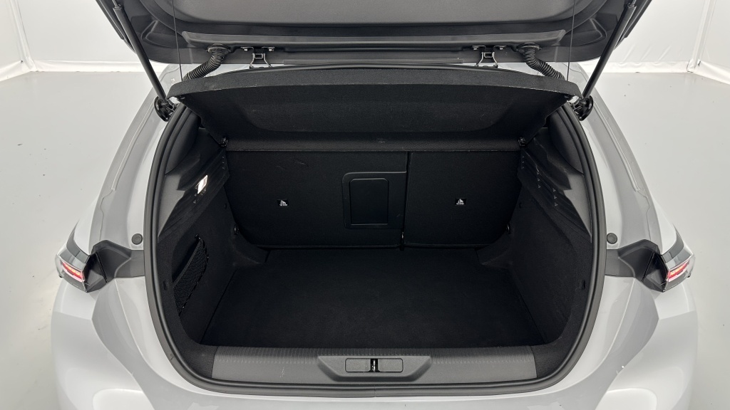 PEUGEOT 308 1.2 Hybrid 136ch Allure e-DCS6 - ref: 8-GLI00021543 - Photo 10