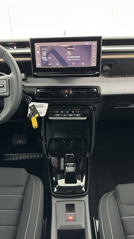 CITROEN C3 Aircross 1.2 Hybride 145ch Plus e-DCS6 - ref: 8-GLI00022960 - Photo 16