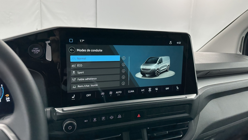 VOLKSWAGEN Transporter Procab T7 L1H1 2.0 TDI 170ch Business BVA8 - ref: 8-GLI00024030 - Photo 15