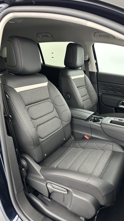 CITROEN C5 Aircross 1.2 Hybride 145ch Max e-DCS6 - ref: 8-GLI00026036 - Photo 18