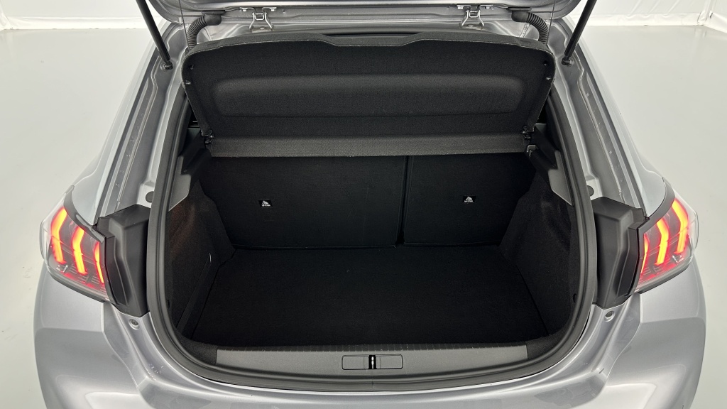PEUGEOT 208 II 1.2 PureTech 130ch GT EAT8 - ref: 8-GLI00027170 - Photo 10