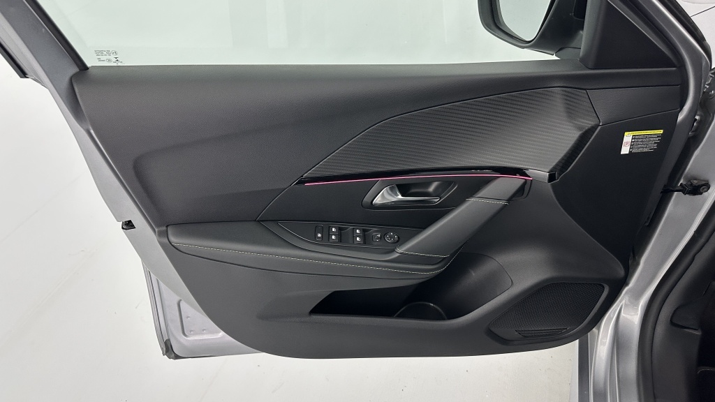 PEUGEOT 208 II 1.2 PureTech 130ch GT EAT8 - ref: 8-GLI00027170 - Photo 13