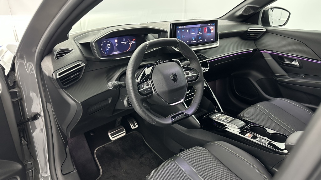 PEUGEOT 208  II 1.2 Hybrid 100ch GT e-DCS6 - ref: 8-GLI00031956 - Photo 6