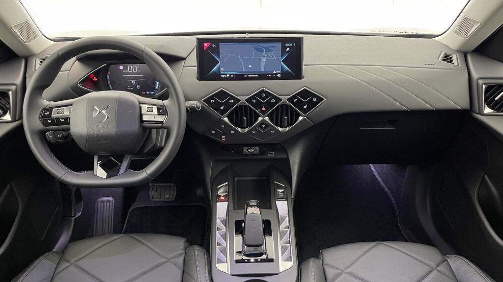 DS DS3 Crossback E-Tense Rivoli 136ch - ref: 8-GLI00236775 - Photo 7