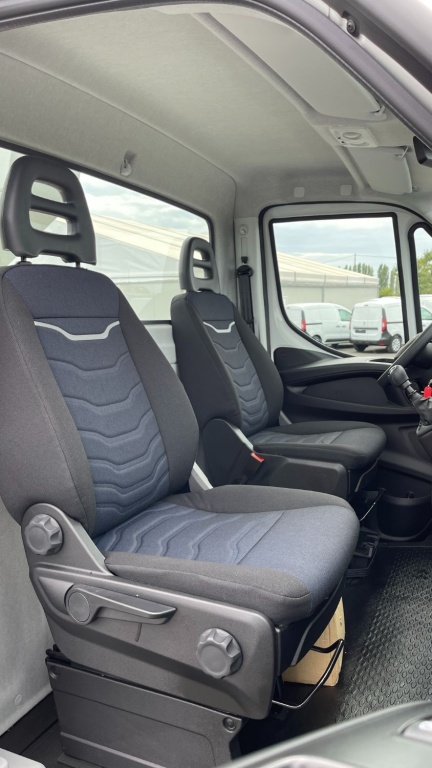 IVECO Daily 35S14H 3750 2.3 136ch Nacelle Smart P170 TXE E - ref: 8-GLI00238670 - Photo 16