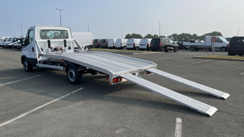 IVECO Daily III 35S16H 4100 3.0 156ch Porte Voiture Plat'fix PF18 Alu - ref: 8-GLI00261858 - Photo 10