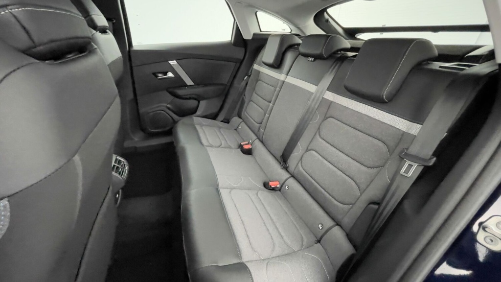 CITROEN C4 III 1.2 PureTech 130ch Plus - ref: 8-GLI00281033 - Photo 9