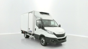 IVECO Daily en vente à marchand - ref: 8-GLI00271720