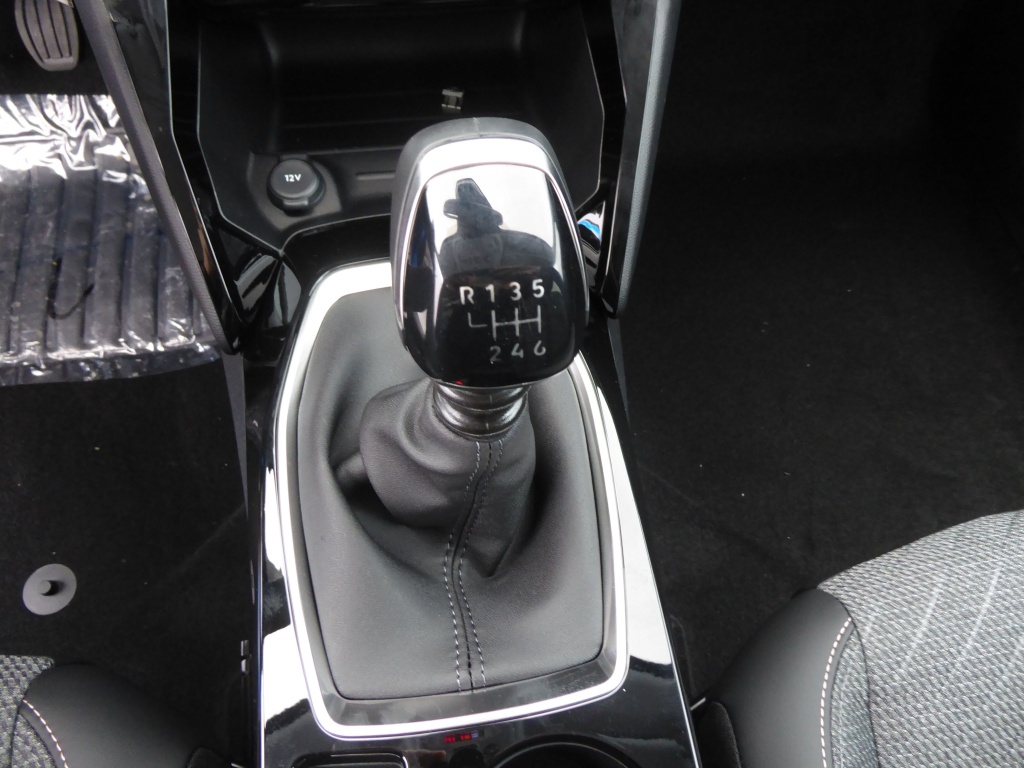 PEUGEOT 208 1.2 PURETECH 100CH S&S ALLURE - ref: 68405 - Photo 12