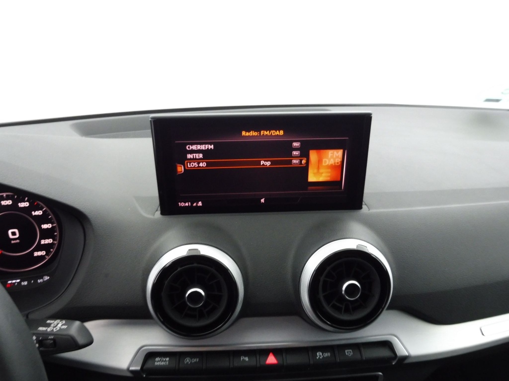 AUDI Q2 30 TDI 116CH PACK S LINE EXTERIEUR - ref: 68612 - Photo 13