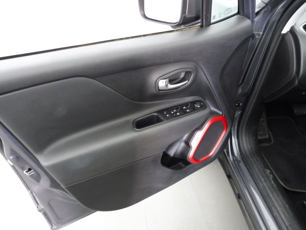 JEEP RENEGADE 1.3 TURBO 240CH PHEV 4XE TRAILHAWK BVA6 - ref: 69663 - Photo 18