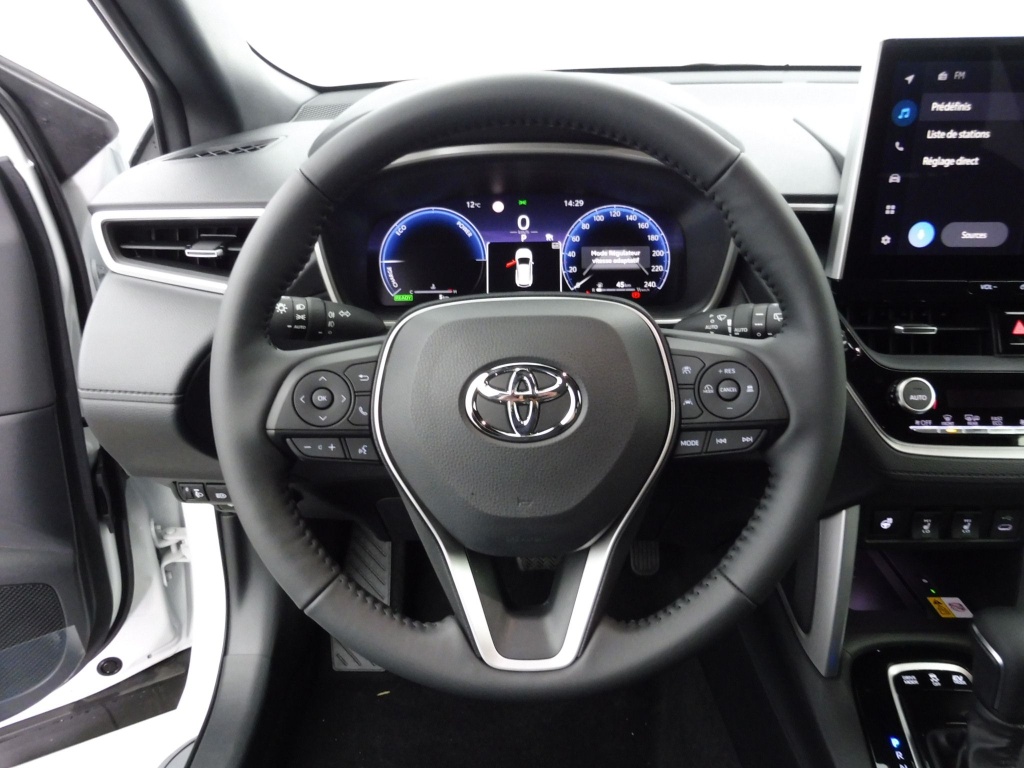 TOYOTA COROLLA CROSS ACTIVE DRIVE 1.8 VVTI HYBRID 140 - ref: 69809 - Photo 16
