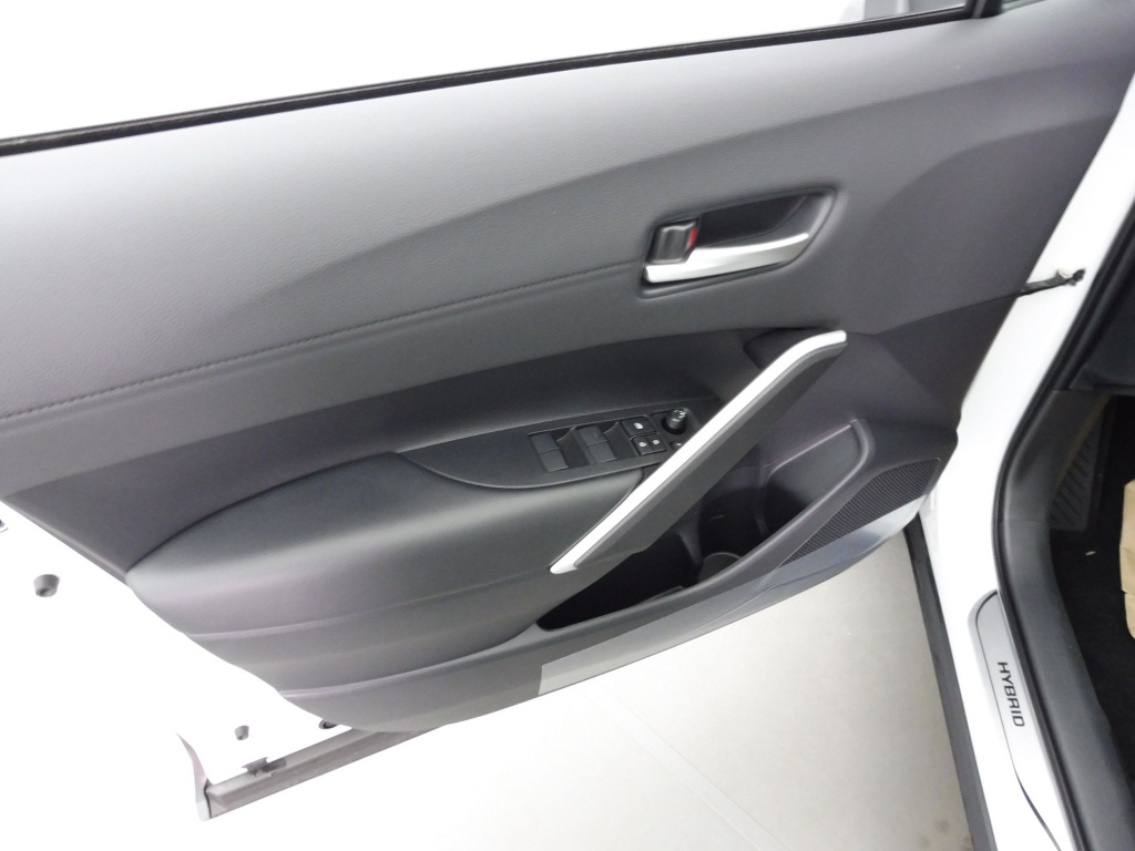 TOYOTA COROLLA CROSS ACTIVE DRIVE 1.8 VVTI HYBRID 140 - ref: 69809 - Photo 17