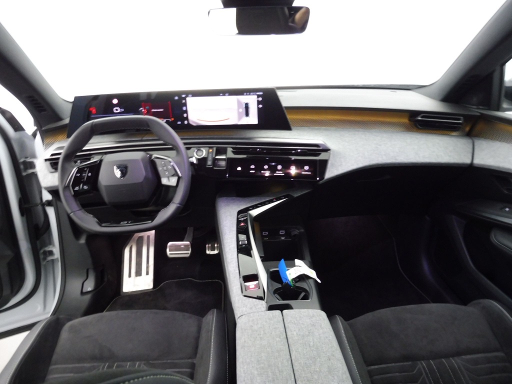 PEUGEOT 3008 HYBRID 136CH GT E-DCS6 - ref: 69902 - Photo 16