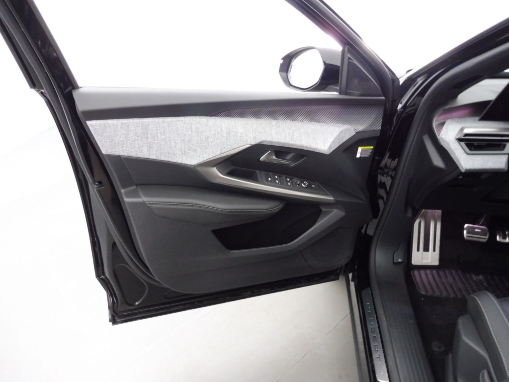 PEUGEOT 3008 1.2 HYBRID 136CH GT E-DCS6 - ref: 69974 - Photo 17
