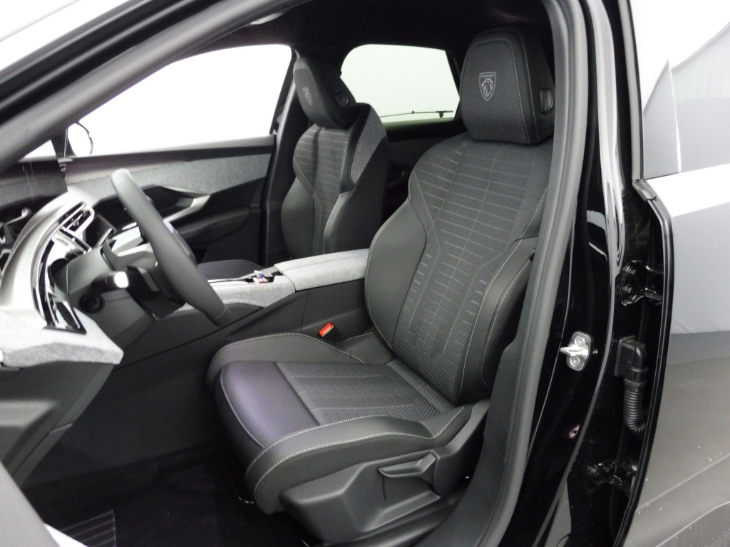 PEUGEOT 3008 1.2 HYBRID 145CH GT E-DCS6 - ref: 69975 - Photo 15