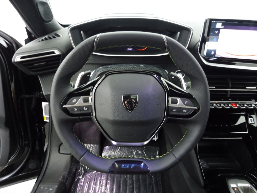 PEUGEOT 2008 1.2 HYBRID 145CH GT E-DCS6 - ref: 70206 - Photo 8