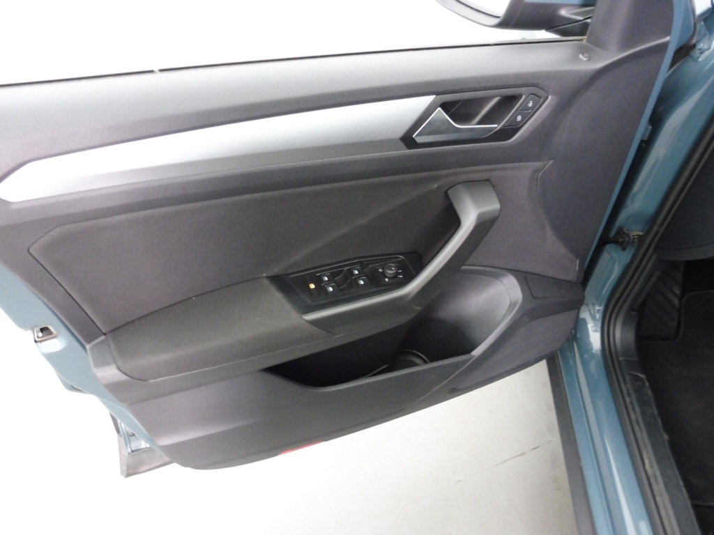 VOLKSWAGEN T-ROC 1.5 TSI EVO 150CH LIFE DSG7 - ref: 70338 - Photo 16