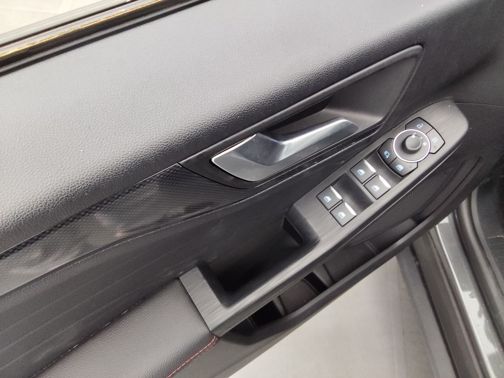 FORD KUGA 2.0 TDCI 120CH ST-LINE POWERSHIFT - ref: 70364 - Photo 18