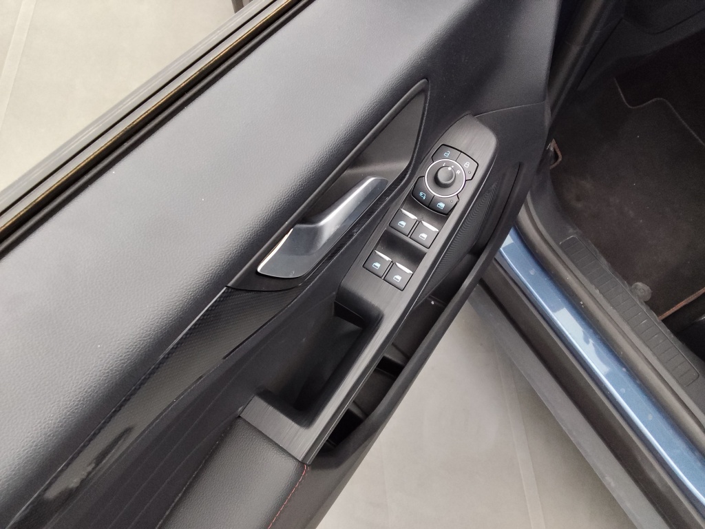 FORD KUGA 2.0 TDCI 120CH ST-LINE POWERSHIFT - ref: 70365 - Photo 18