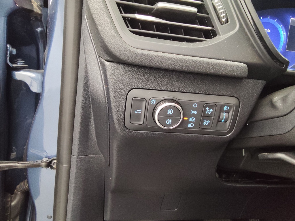 FORD KUGA 2.0 TDCI 120CH ST-LINE POWERSHIFT - ref: 70365 - Photo 8