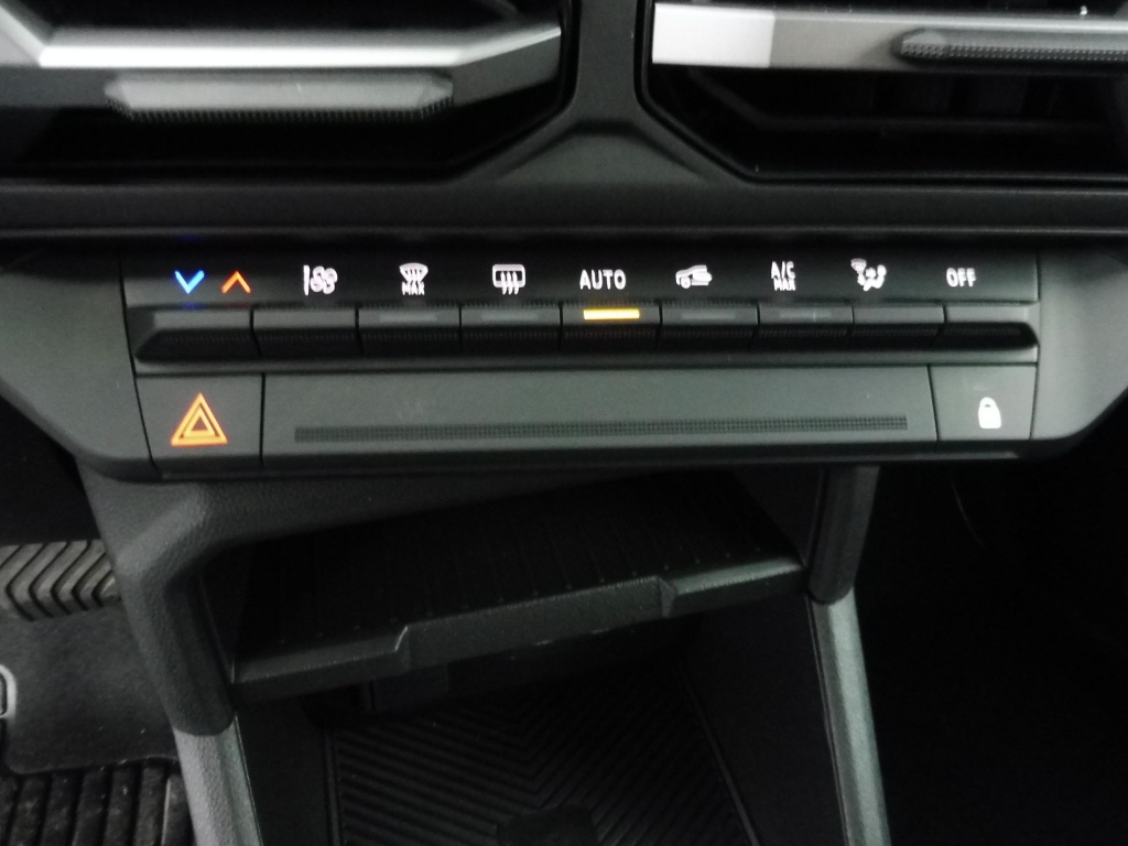 DACIA DUSTER 1.6 HYBRID 140CH JOURNEY 4X2 - ref: 70479 - Photo 7