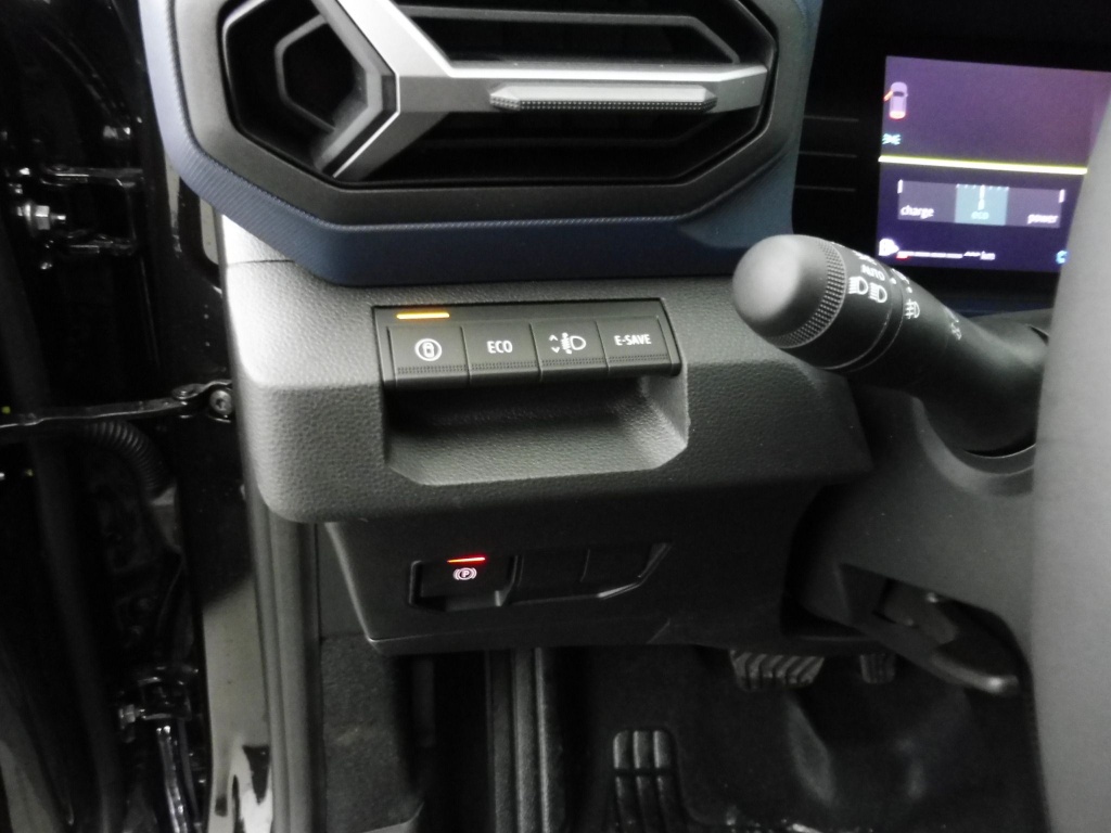 DACIA DUSTER 1.6 HYBRID 140CH JOURNEY 4X2 - ref: 70480 - Photo 8