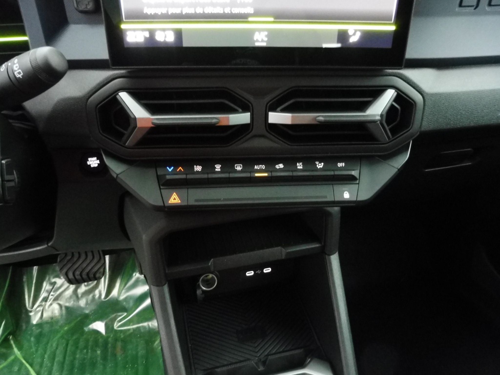 DACIA DUSTER 1.6 HYBRID 140CH JOURNEY 4X2 - ref: 70482 - Photo 7