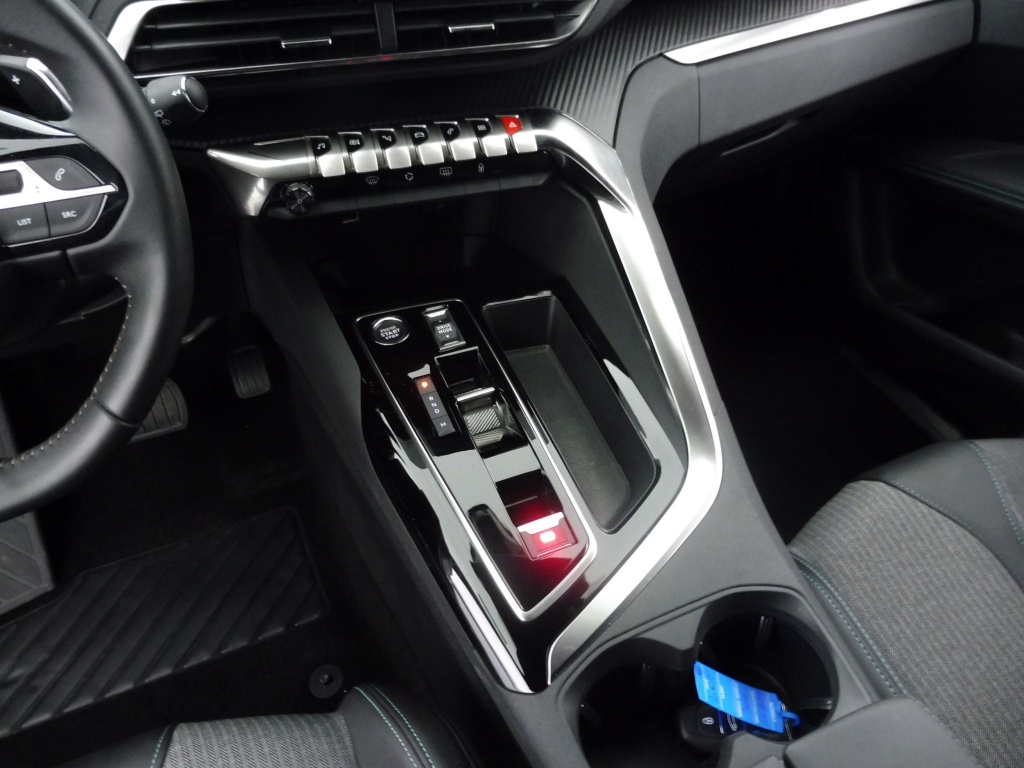 PEUGEOT 3008 HYBRID 136CH ALLURE PACK E-DCS6 - ref: 70512 - Photo 14