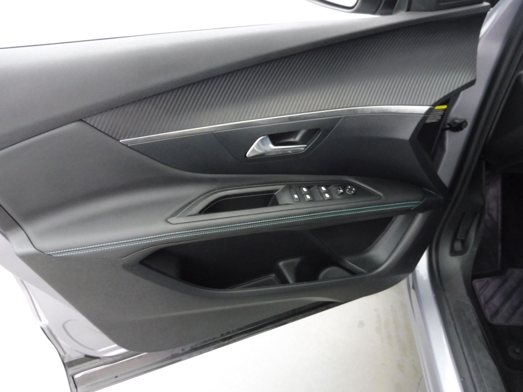 PEUGEOT 3008 HYBRID 136CH ALLURE PACK E-DCS6 - ref: 70514 - Photo 18
