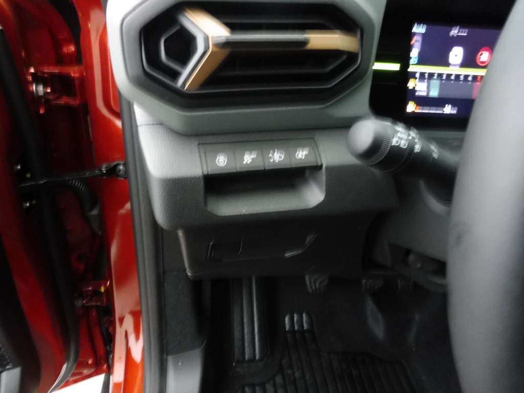 DACIA DUSTER 1.2 TCE MILD HYBRID 130CH EXTREME 4X4 - ref: 70563 - Photo 8