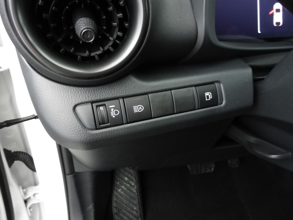 TOYOTA C-HR 1.8 140CH DYNAMIC NG23 - ref: 70649 - Photo 8