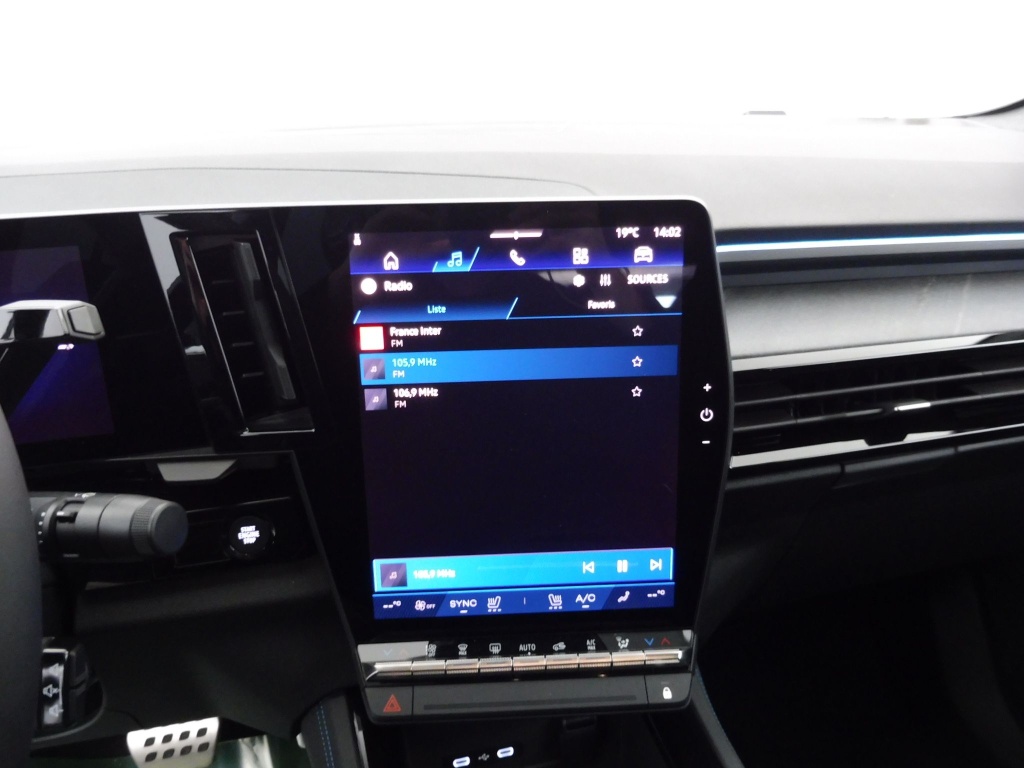 RENAULT RAFALE 1.2 E-TECH FULL HYBRID 200CH ESPRIT ALPINE - 25 - ref: 71049 - Photo 13