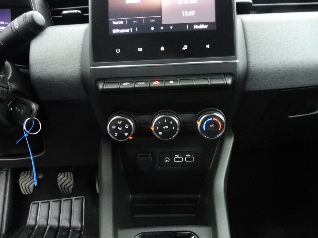 RENAULT Clio 1.5 BLUE DCI 100CH EVOLUTION GSR2 - ref: 71369 - Photo 12